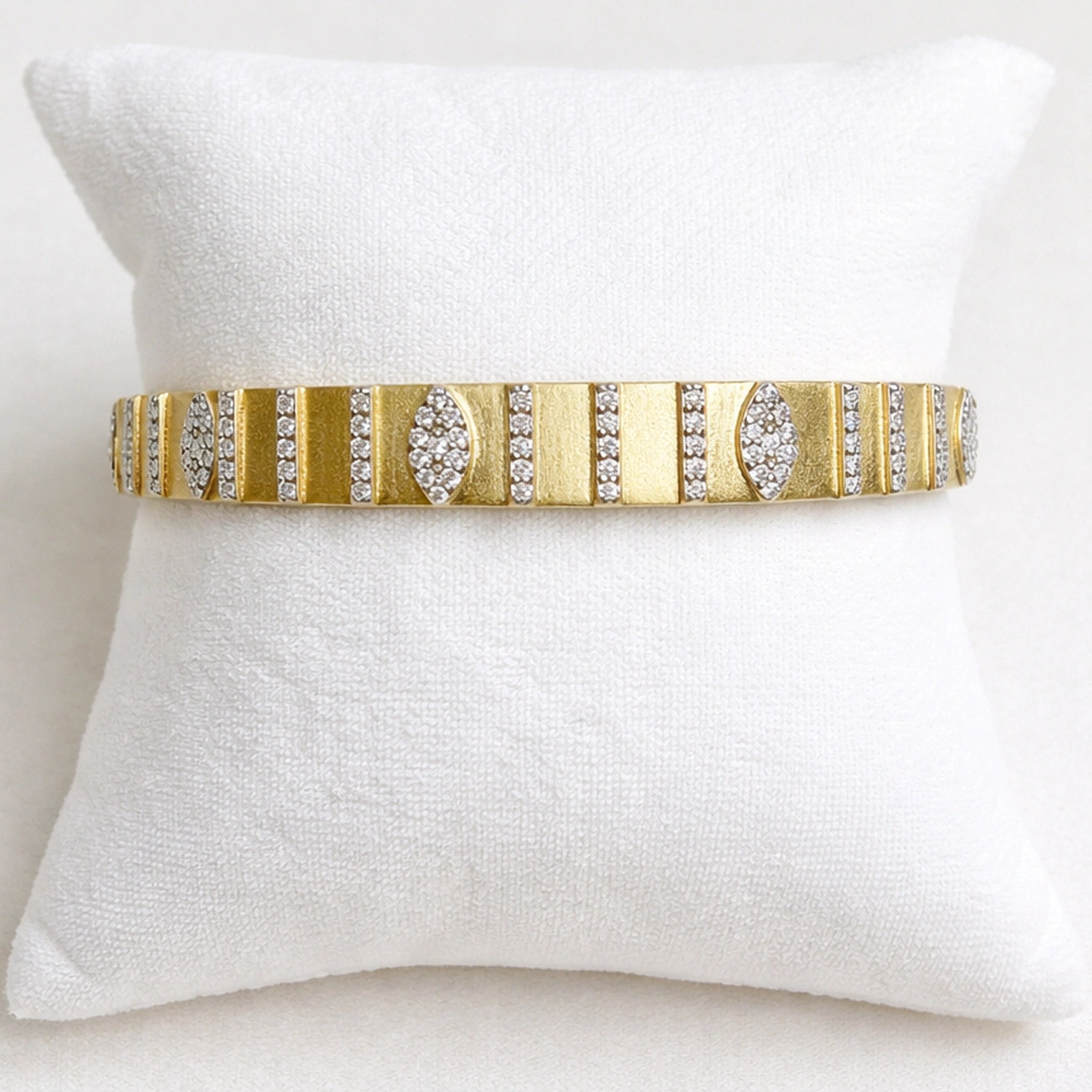 Bangle Oval Stripes and Diamonds