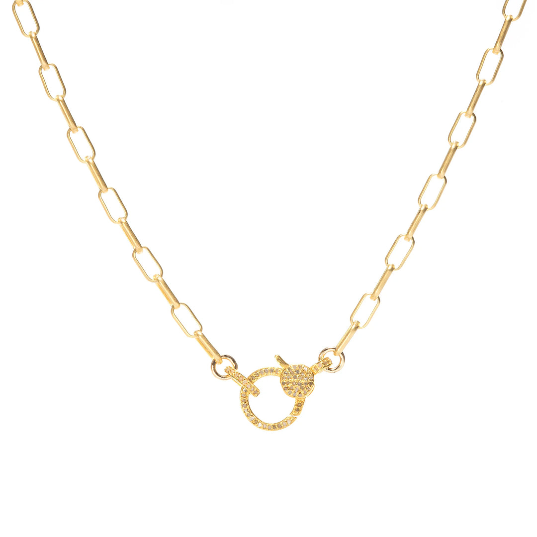 Paperclip small gold necklace with diamond closure, elegant minimalist design, stylish luxury jewelry accessory