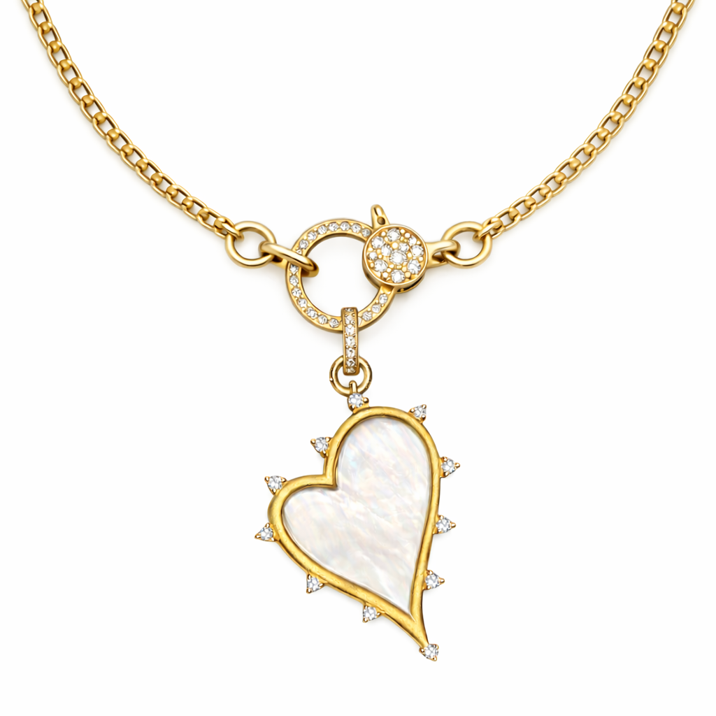 Venetian gold necklace with elegant minimalist design, luxurious stylish jewelry accessory for everyday wear