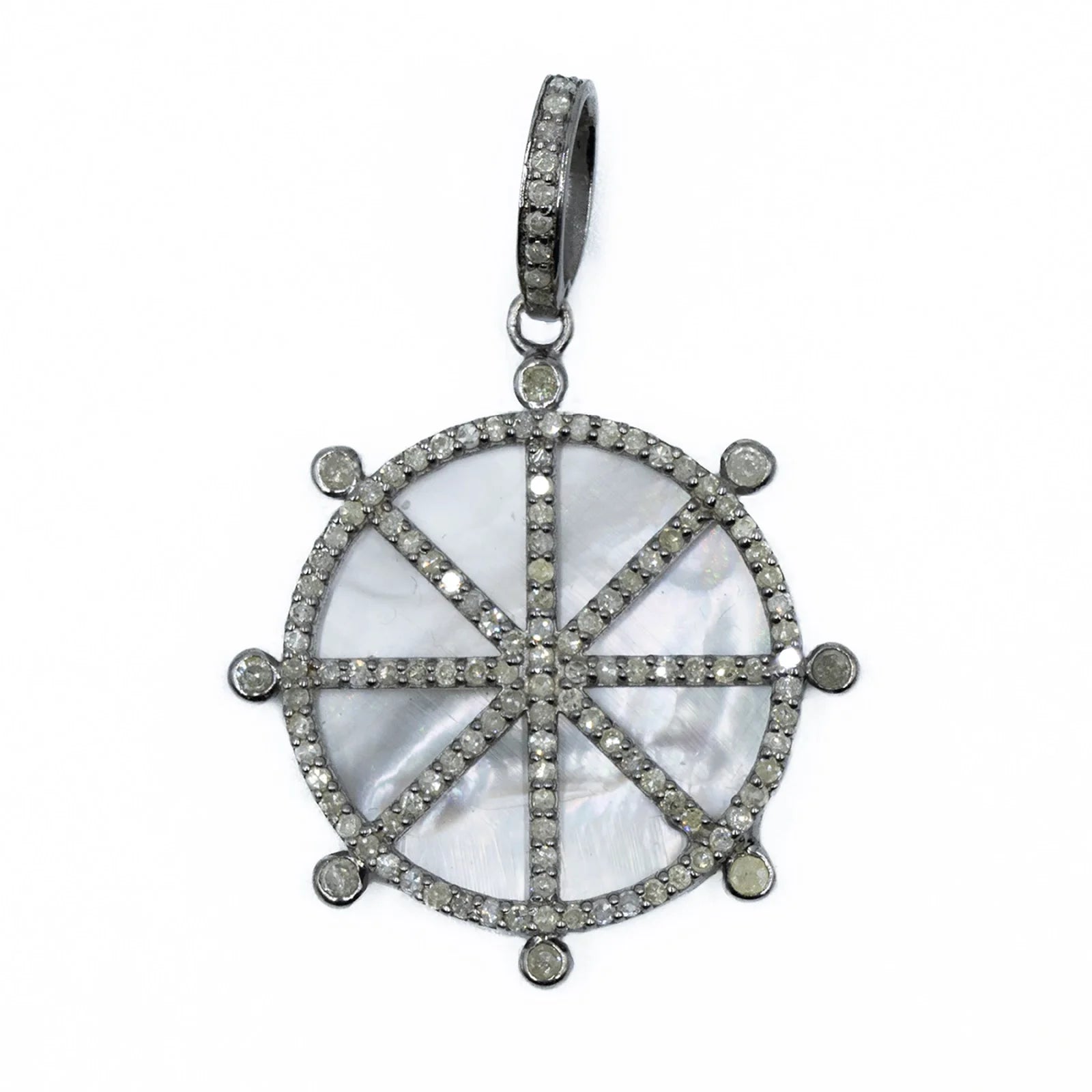 Wheel-shaped charm with mother of pearl inlay, crafted in 18kt gold-plated sterling silver